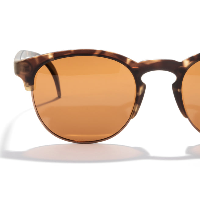 tortoise sunglasses with brown lens closeup