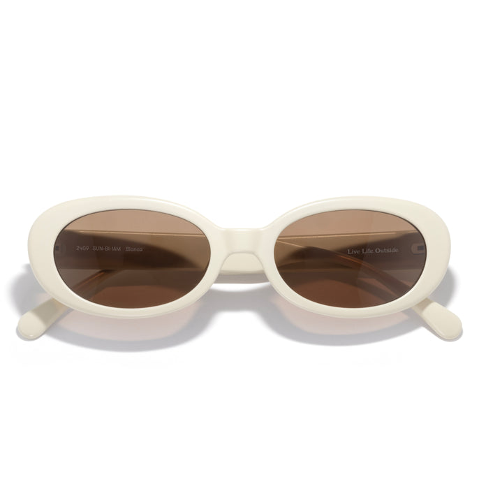 Bianca - Ivory Amber - white sunglasses on white background with amber lens