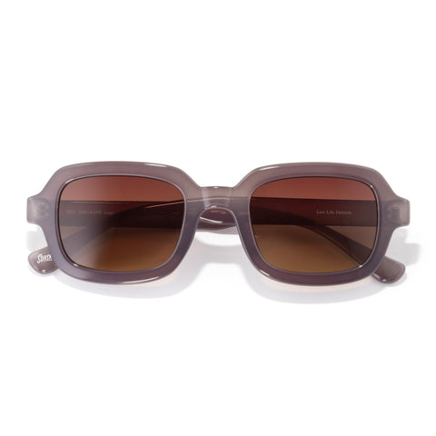 Lago - Fog Terra Fade - Sunglasses with brown lenses and gray frames on a white background