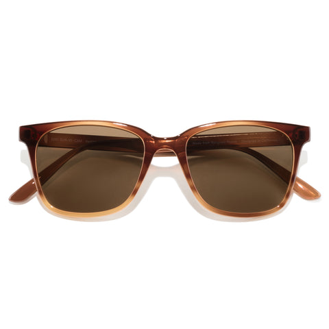 Ventana - Caramel Amber - Brown sunglasses with a reflective surface on a white background